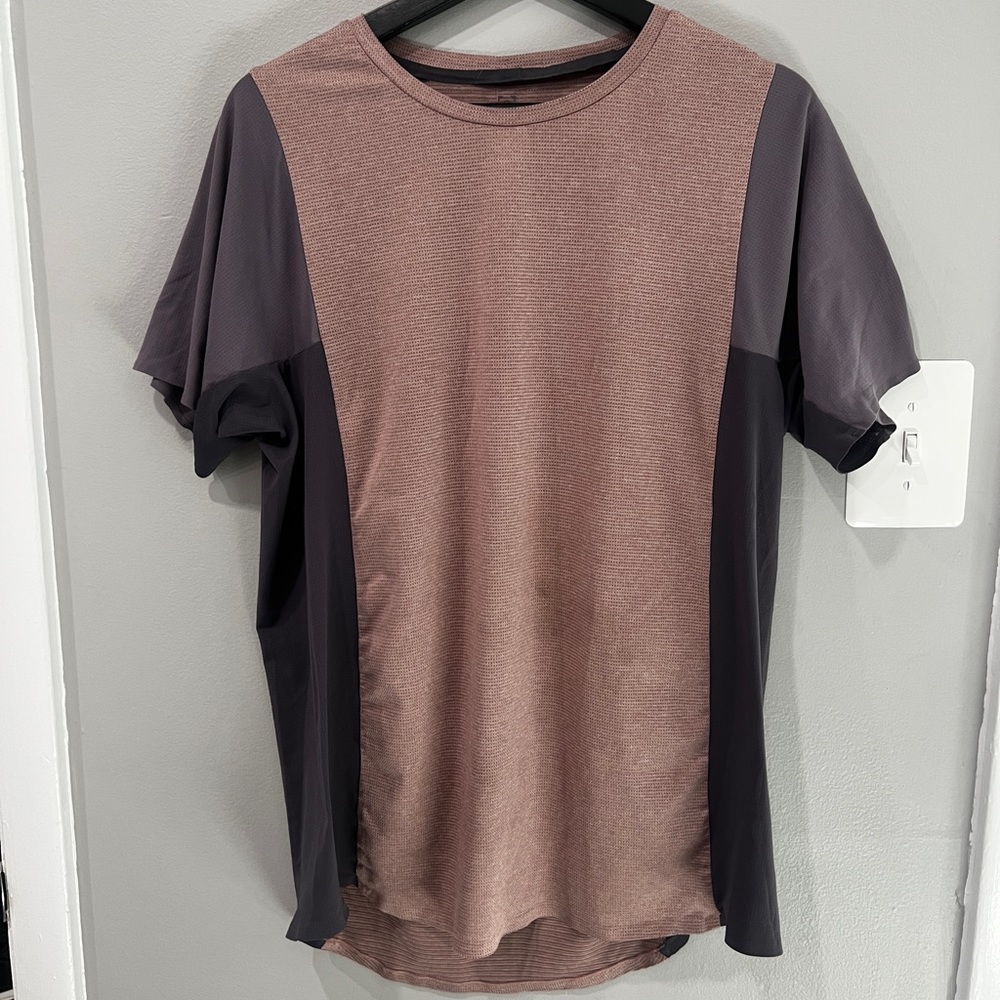 Take the Moment Short Sleeve lululemon x Robert Geller